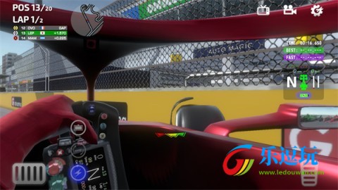 F1赛车2025破解版全解锁
